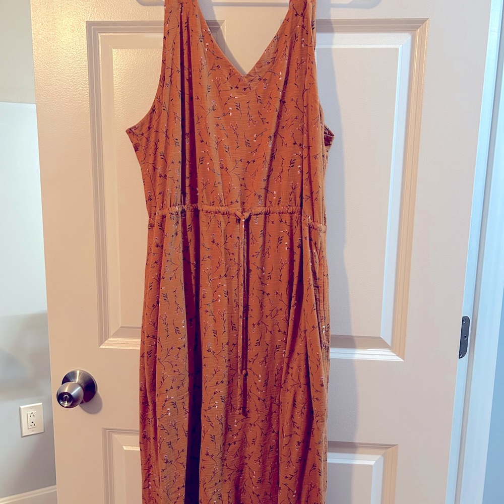 Women’s summer dress xl orange with pockets. Under bust drawstring tie